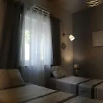 Sensations בית הארחה