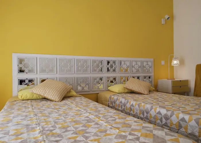 Sensations ゲストハウス 4*